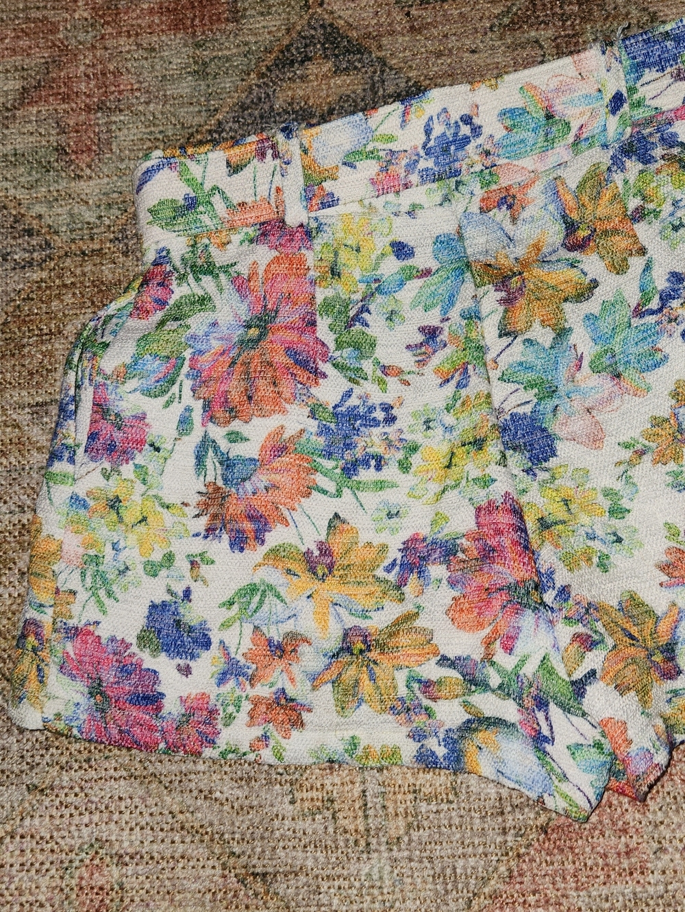 Lavender Brown Floral Tweed Short Size Medium - Picture 10 of 17